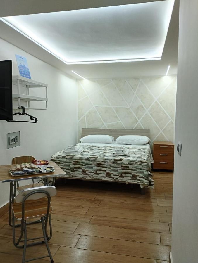 나폴리 Casa Nina- Camera Ischia 아파트 외부 사진